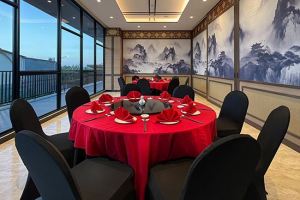 Golden Lotus Restaurant